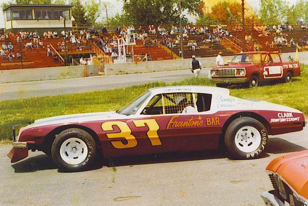 Mt. Clemens Race Track - Jim Campbell Owner Driver Don Harris Built Car (newer photo)